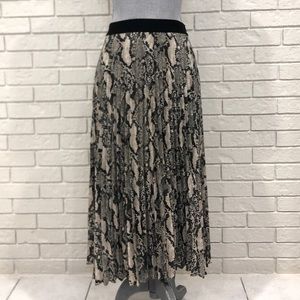Snake Print Pleated Skirt